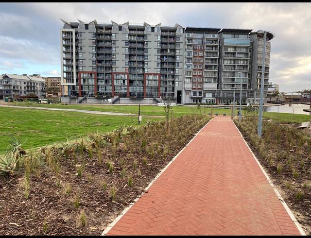 2 BEDROOM APARTMENT FOR SALE IN POINT WATERFRONT